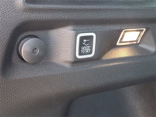 2025 Jeep Grand Cherokee Limited photo 23