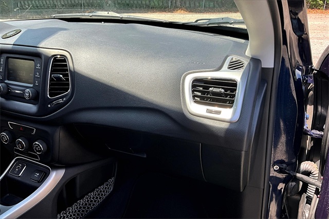 2018 Jeep Compass Latitude photo 23