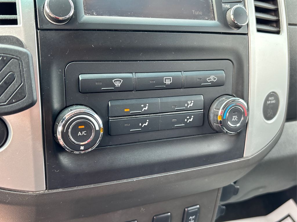 2013 Nissan Xterra PRO-4X photo 24