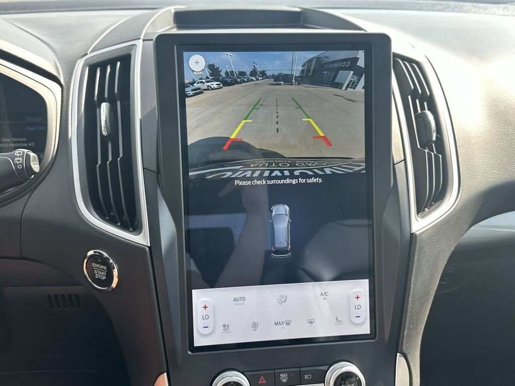 2023 Ford Edge SEL photo 14