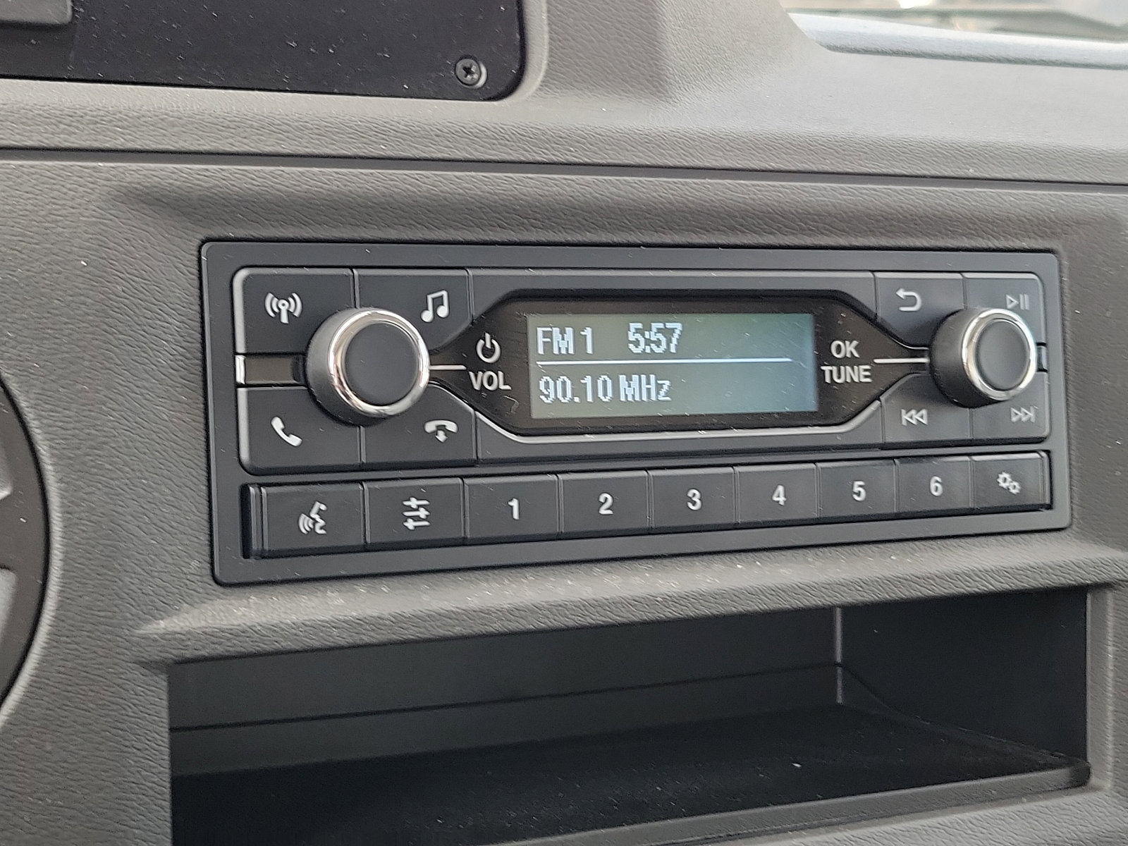 2024 Ford E-350 photo 6