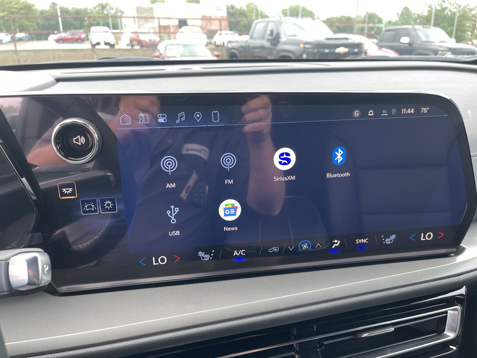 2026 Chevrolet Traverse photo 18