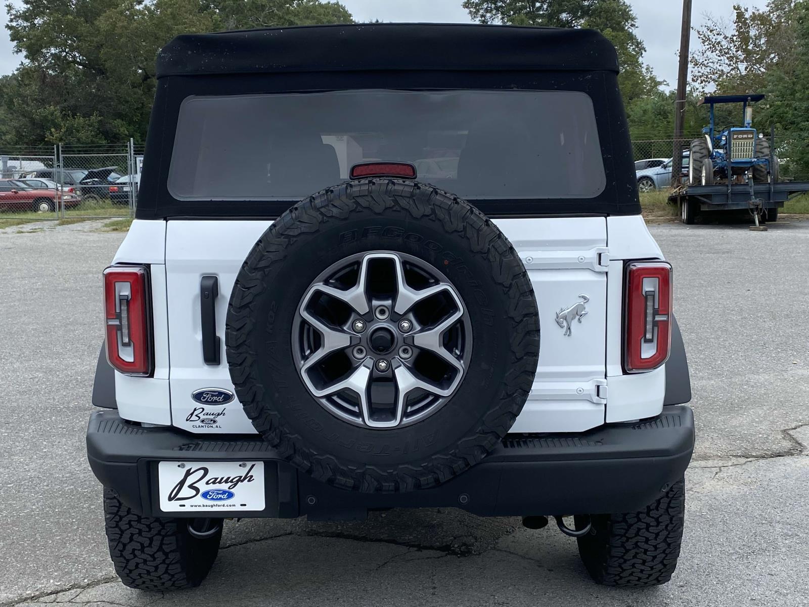 2024 Ford Bronco Badlands photo 3