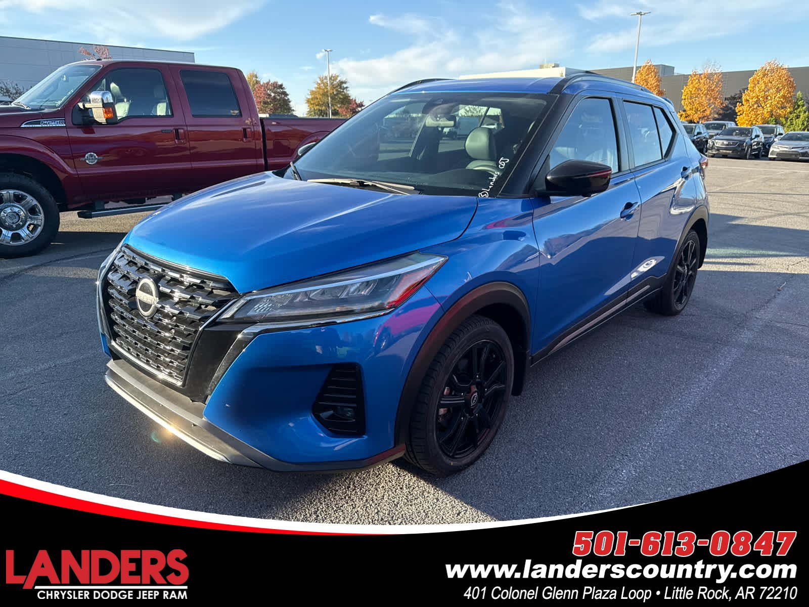 2022 Nissan Kicks SR