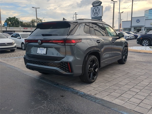 2025 Volkswagen Tiguan SE R-Line Black photo 4
