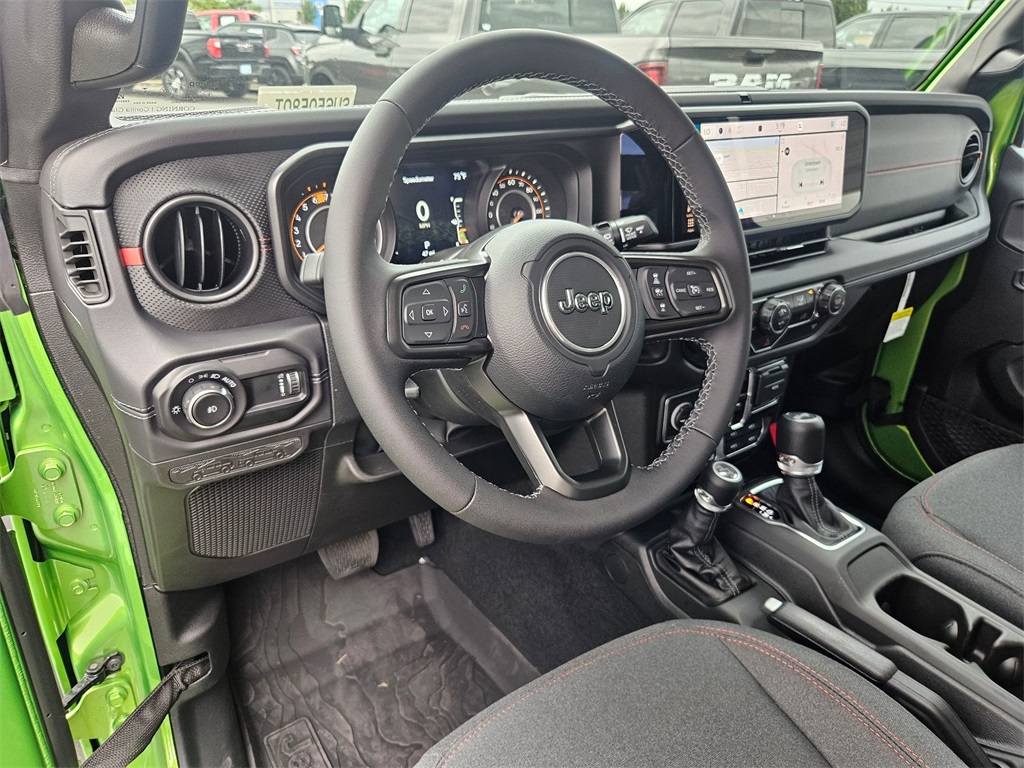 2025 Jeep Wrangler Rubicon photo 13
