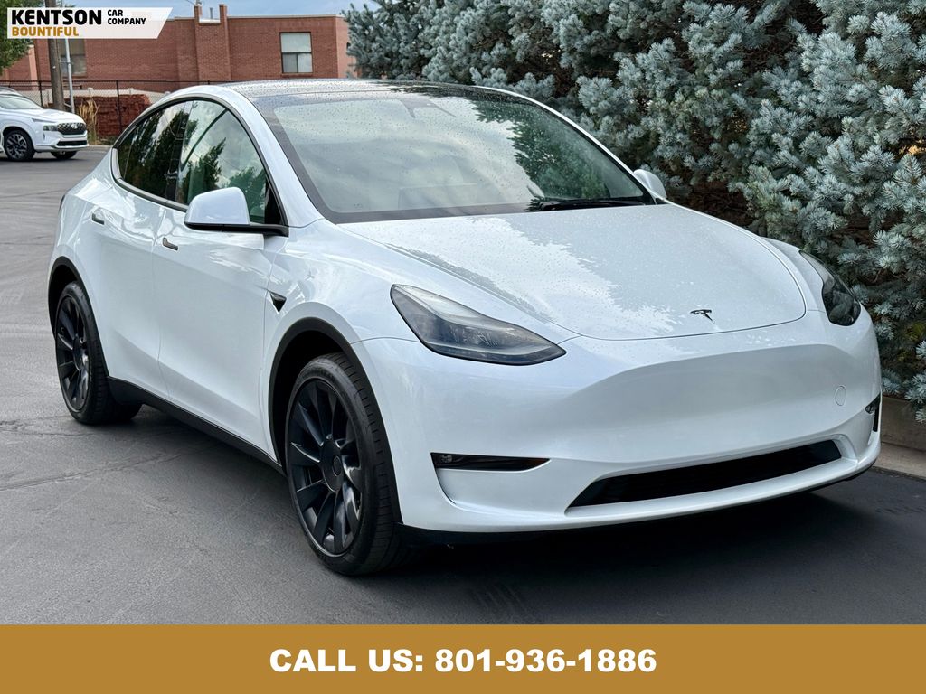 2023 Tesla Model Y Long Range photo 10
