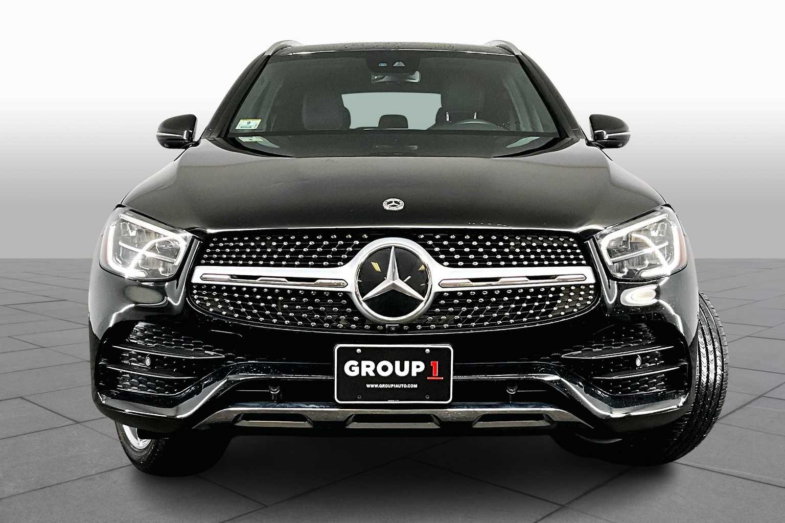 2022 Mercedes Benz GLC 300 4MATIC photo 3