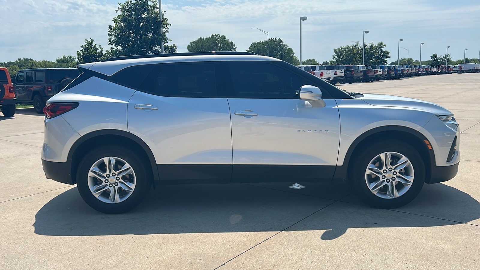 2021 Chevrolet Blazer 3LT photo 2