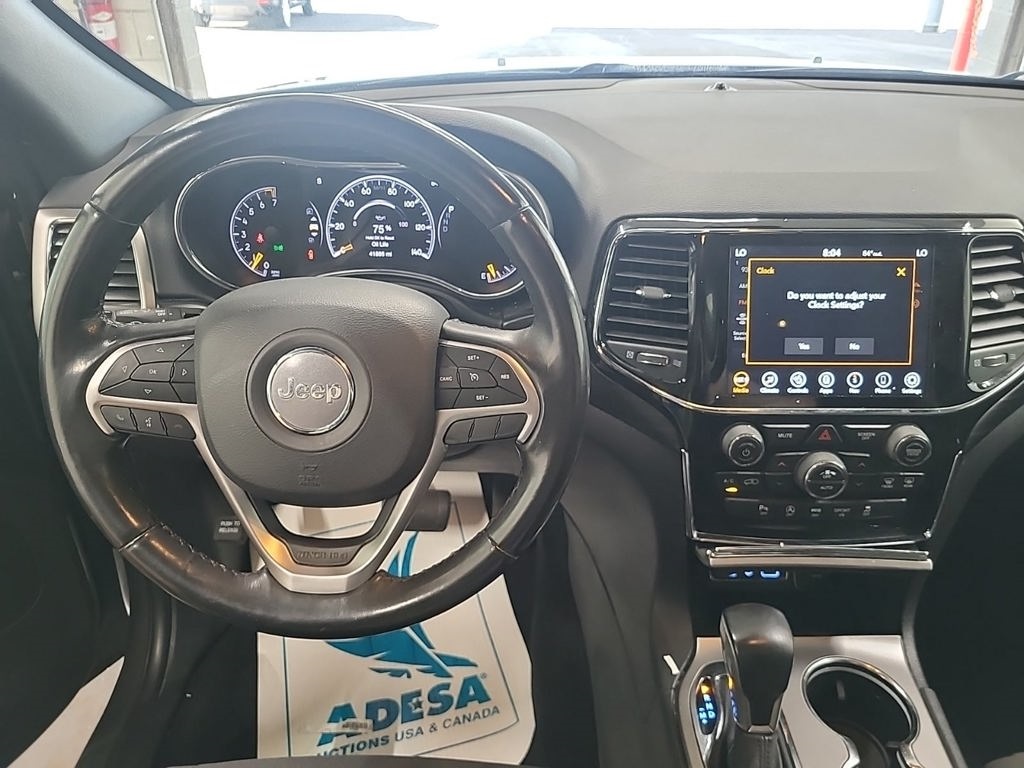 2020 Jeep Grand Cherokee Laredo E photo 4