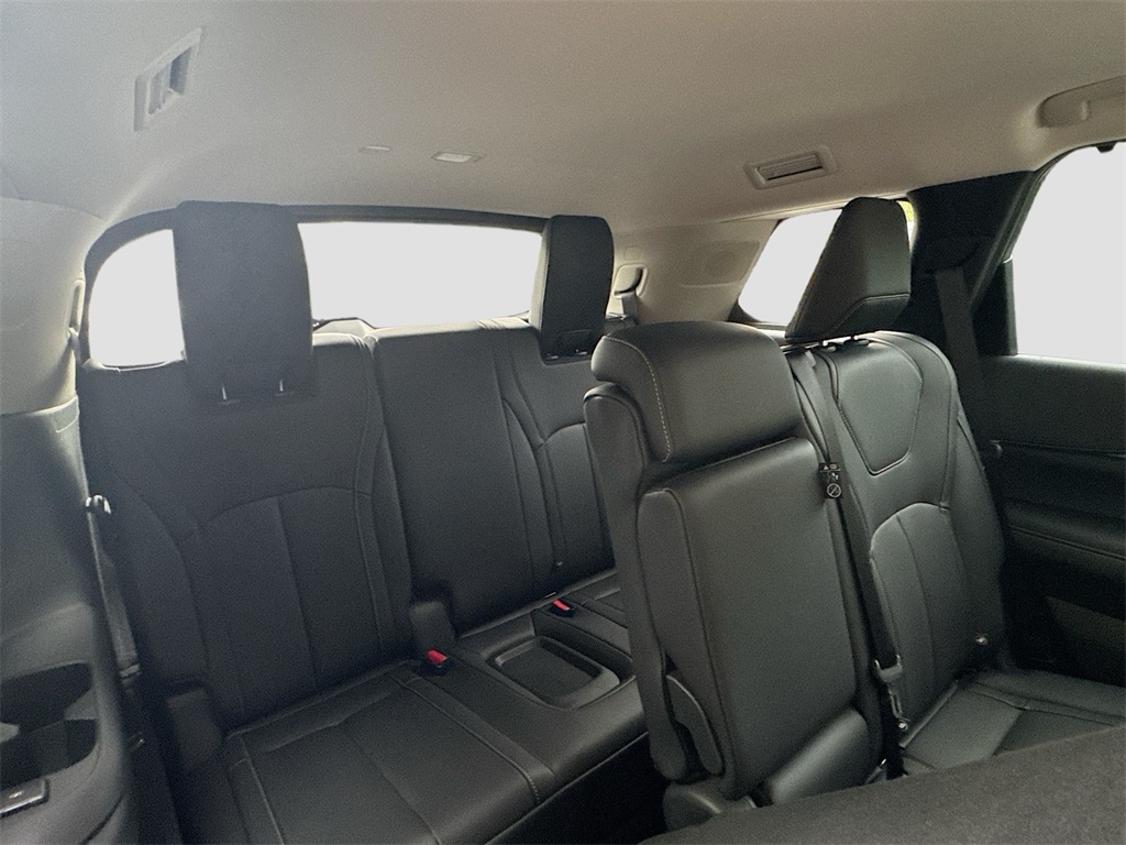 2026 Infiniti QX60 Luxe photo 29