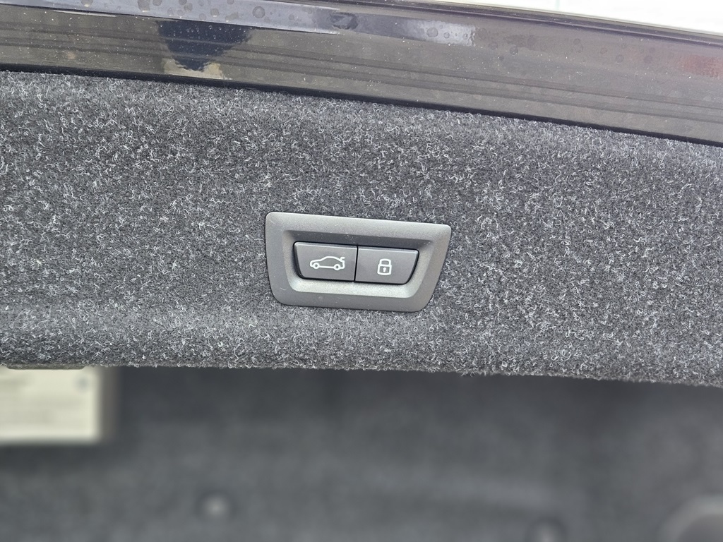 2025 Bmw 330i xDrive photo 12
