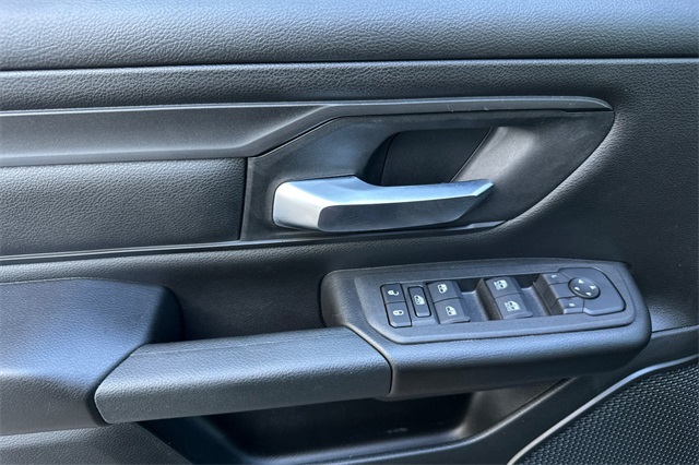 2025 Ram 1500 Tradesman photo 13