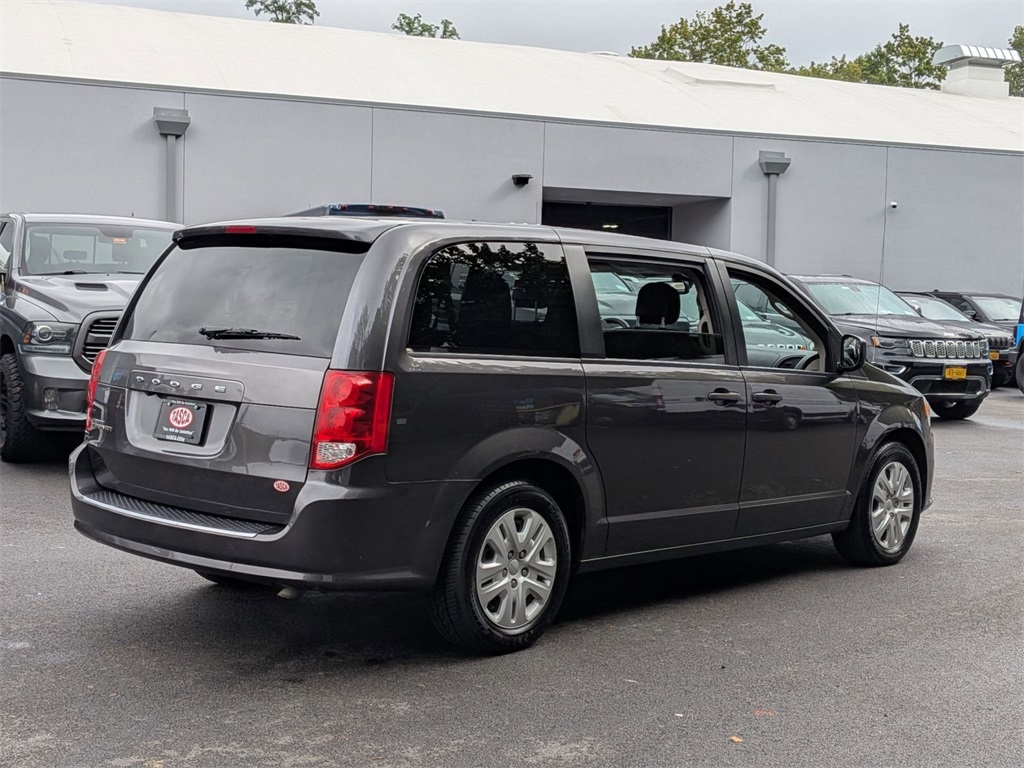 2019 Dodge Grand Caravan SE photo 3