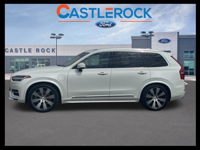 2021 Volvo XC90 Recharge T8 Inscription photo 2