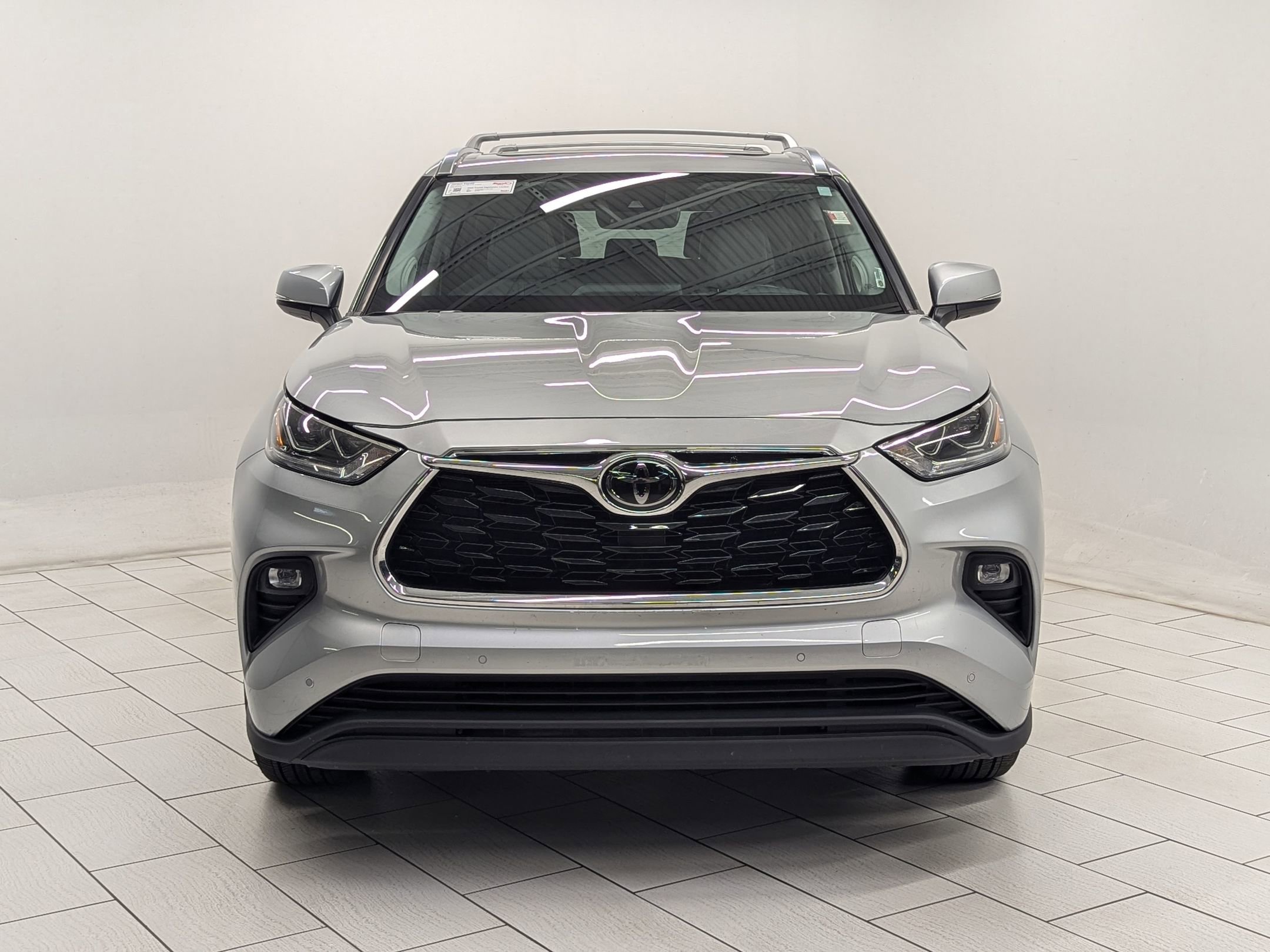 2020 Toyota Highlander Limited photo 4
