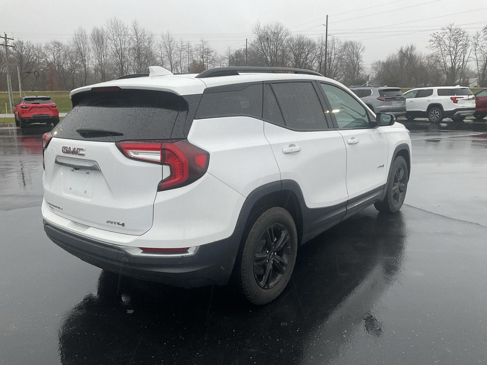 2022 Gmc Terrain AT4 photo 3