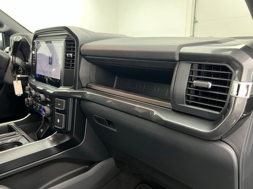 2025 Ford F-150 STX photo 27