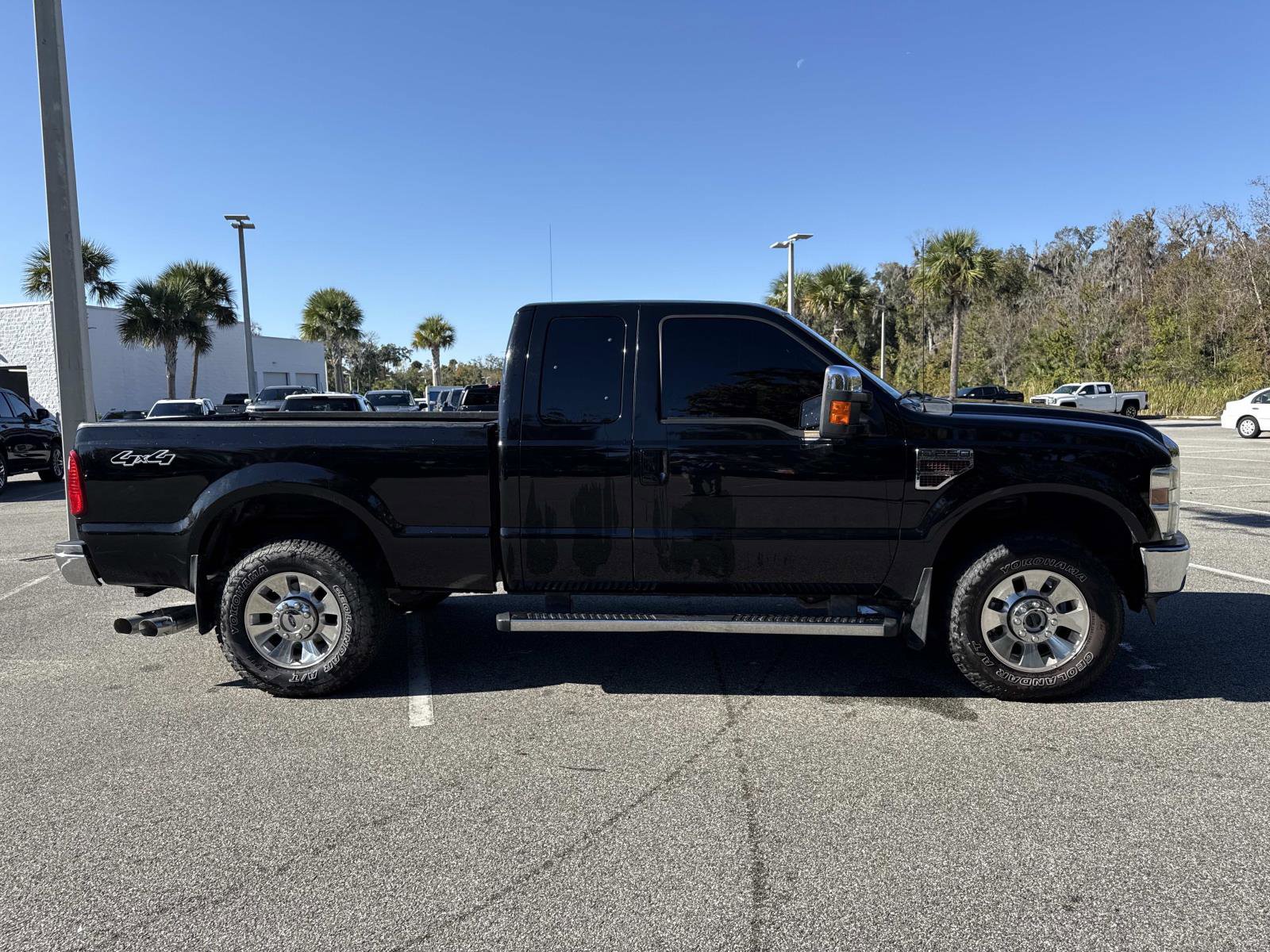 2010 Ford F-250 Super Duty XL's photo
