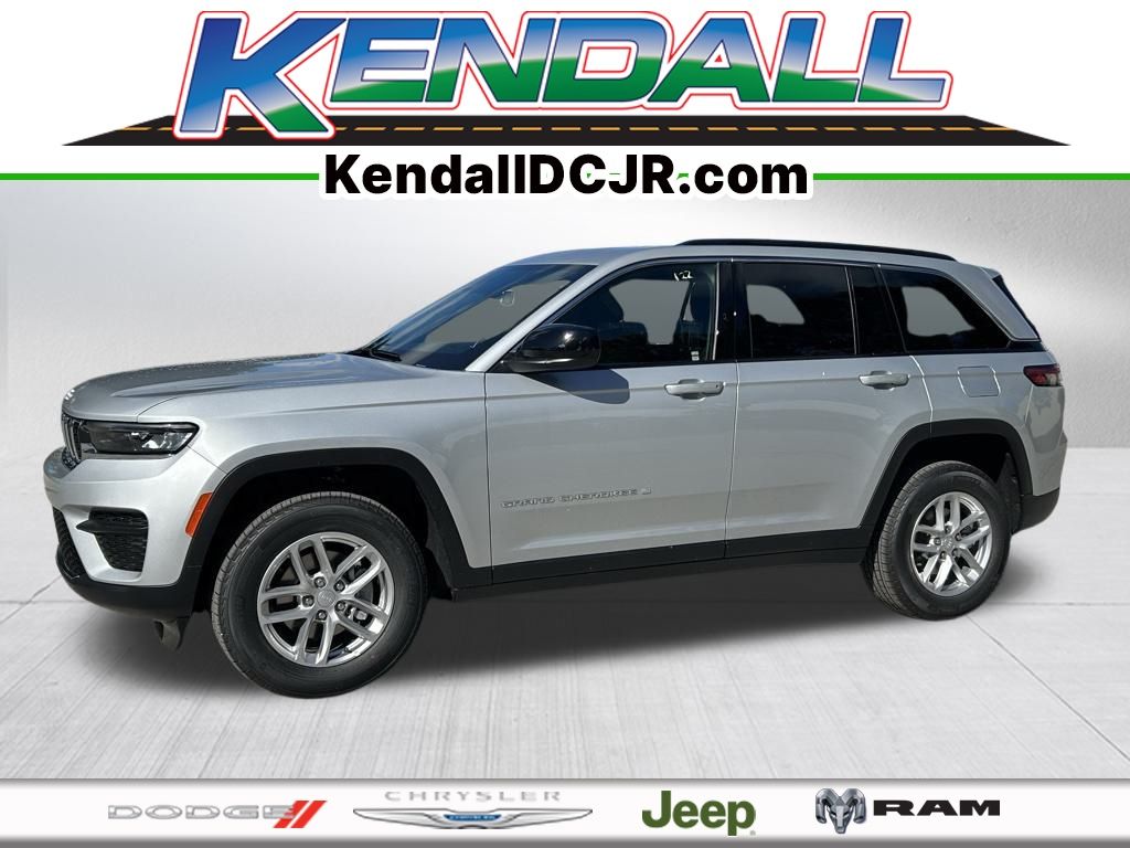 2025 Jeep Grand Cherokee Laredo's photo