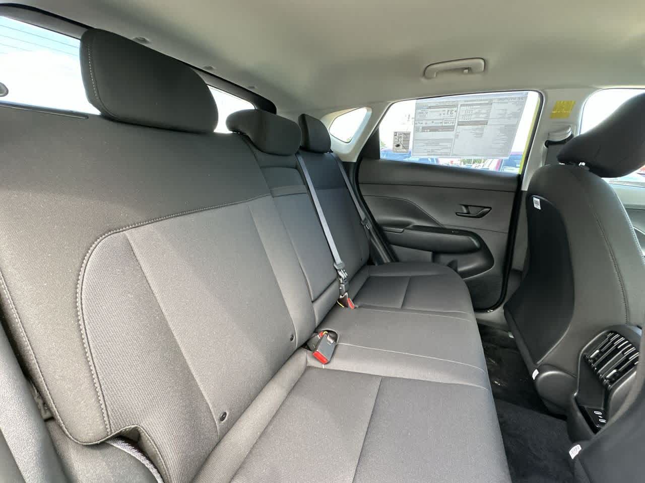 2025 Hyundai Kona SEL photo 24