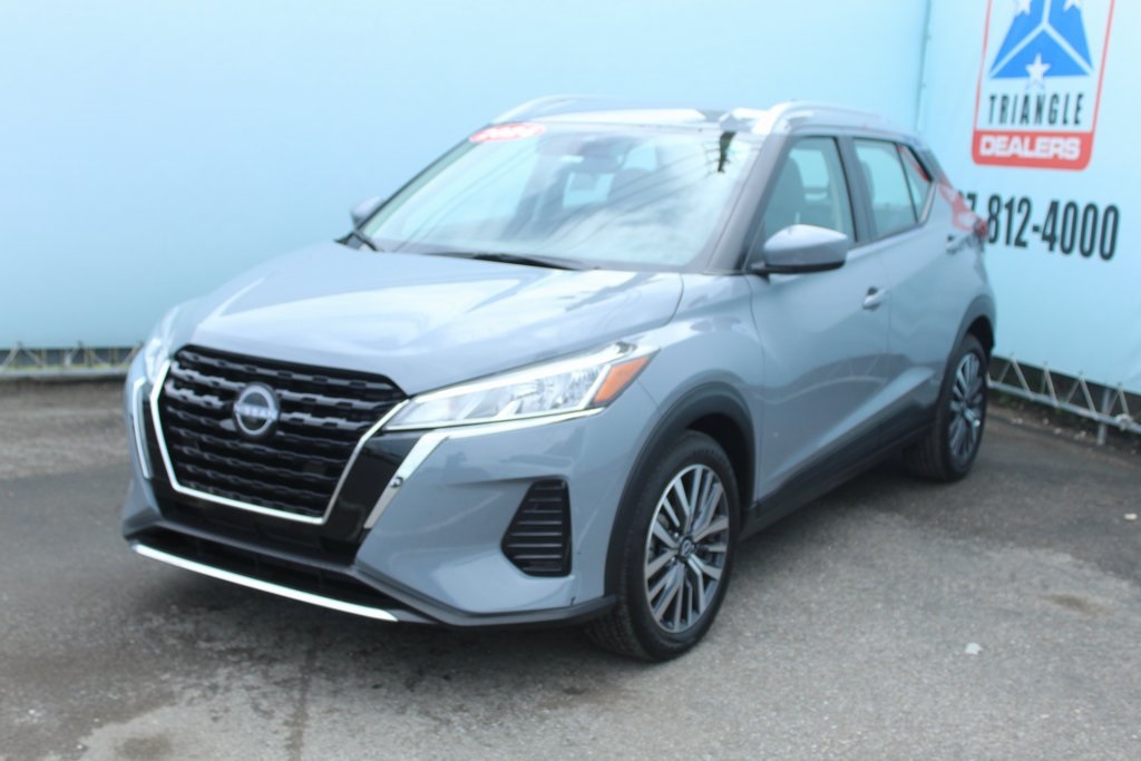 2024 Nissan Kicks SV photo 2