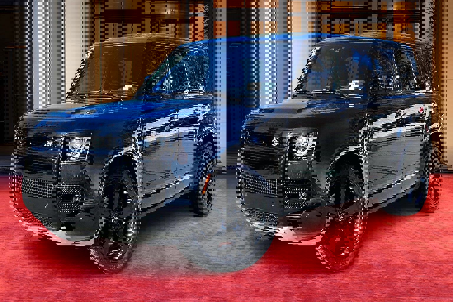 2023 Land Rover Defender V8's photo