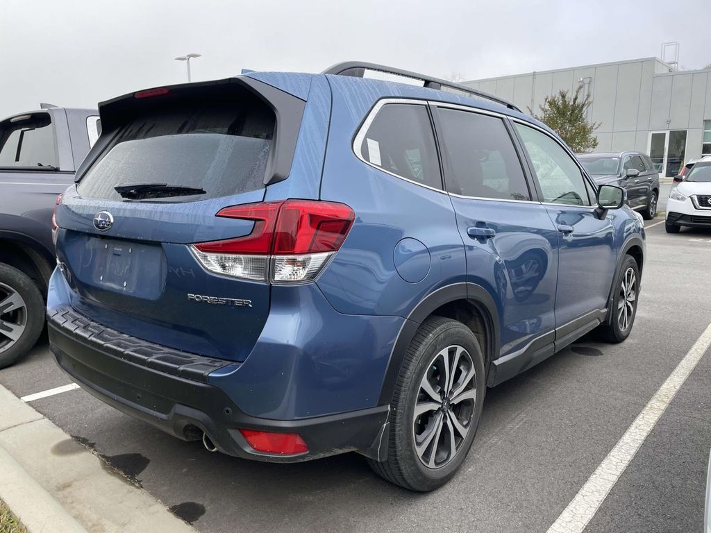2021 Subaru Forester Limited photo 4