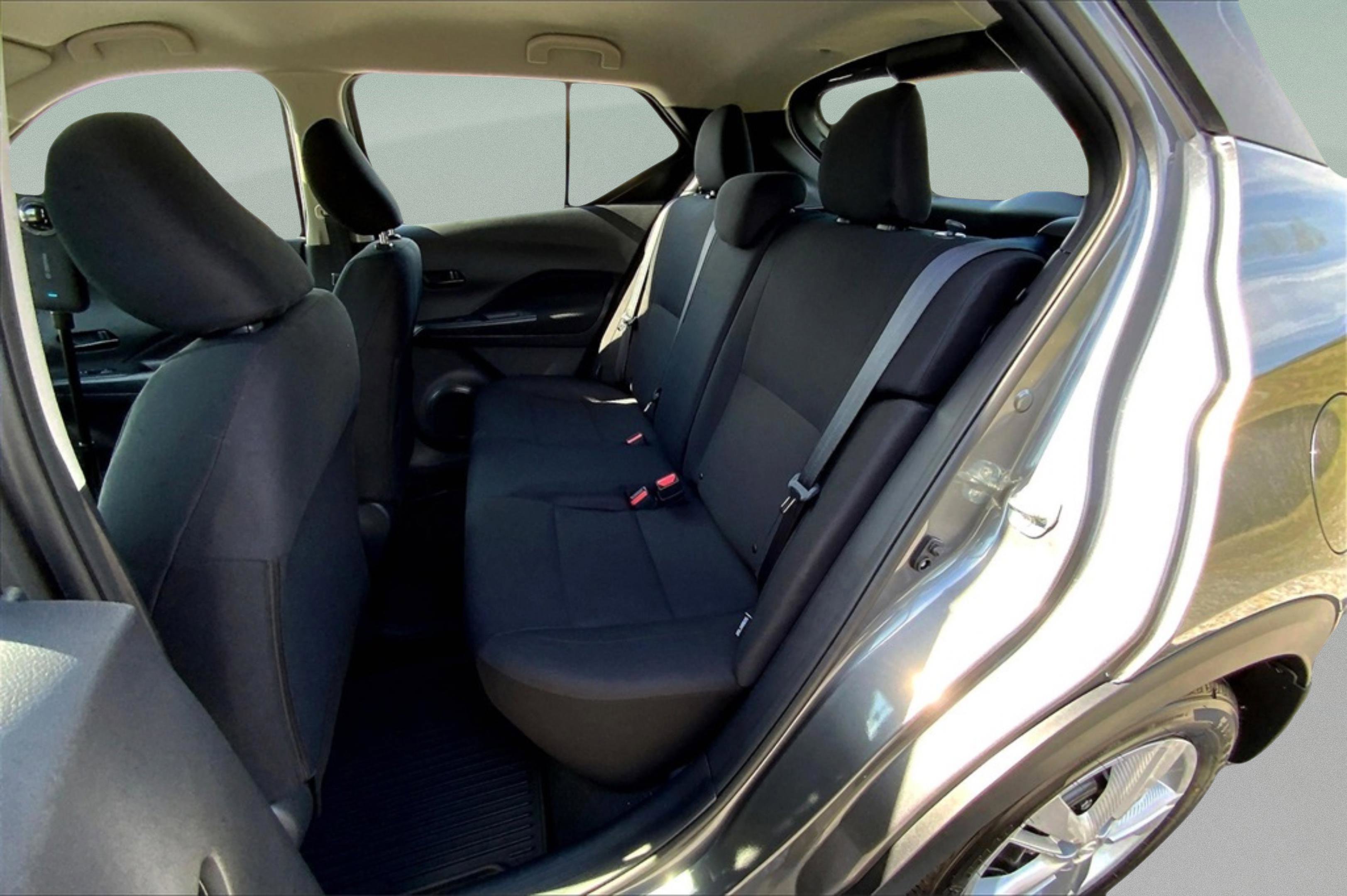 2025 Nissan Kicks Play S photo 10