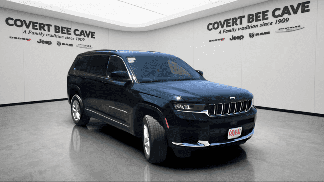 2025 Jeep Grand Cherokee L Laredo's photo