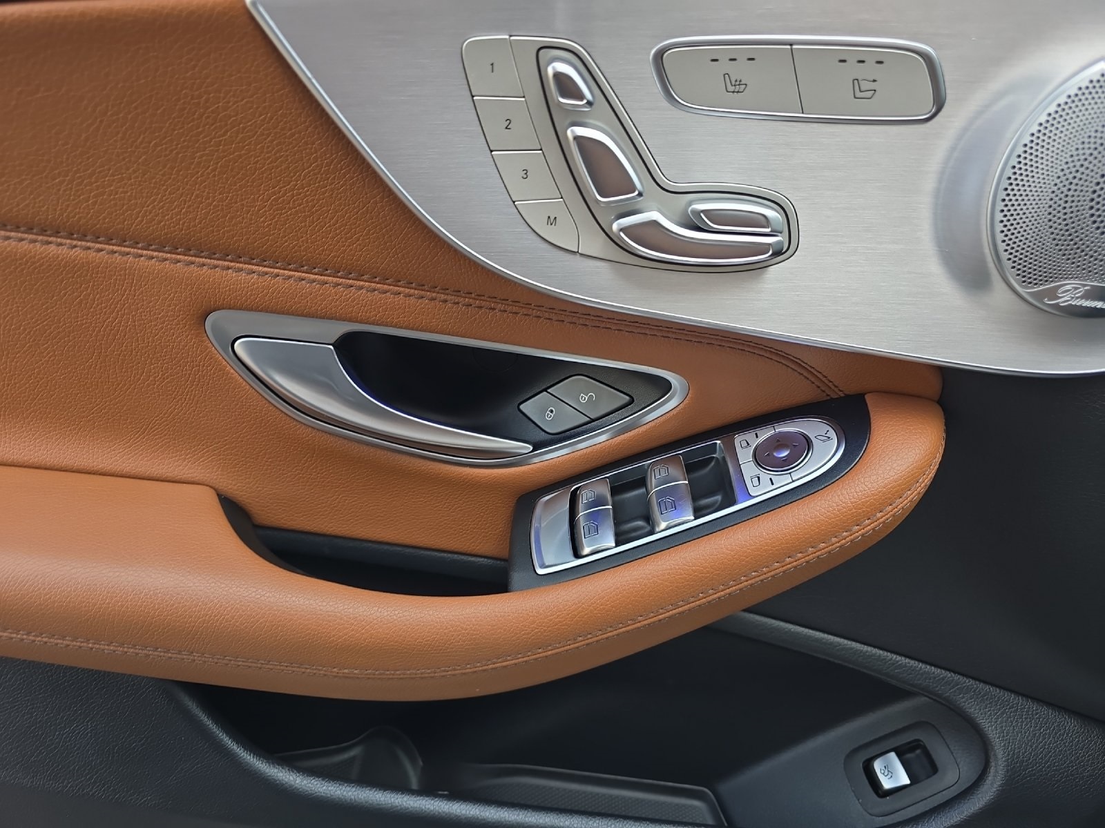 2020 Mercedes Benz C 300 photo 11