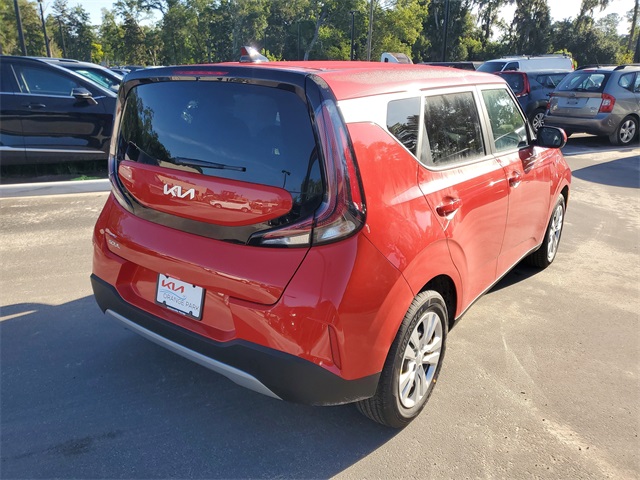 2025 Kia Soul LX photo 3