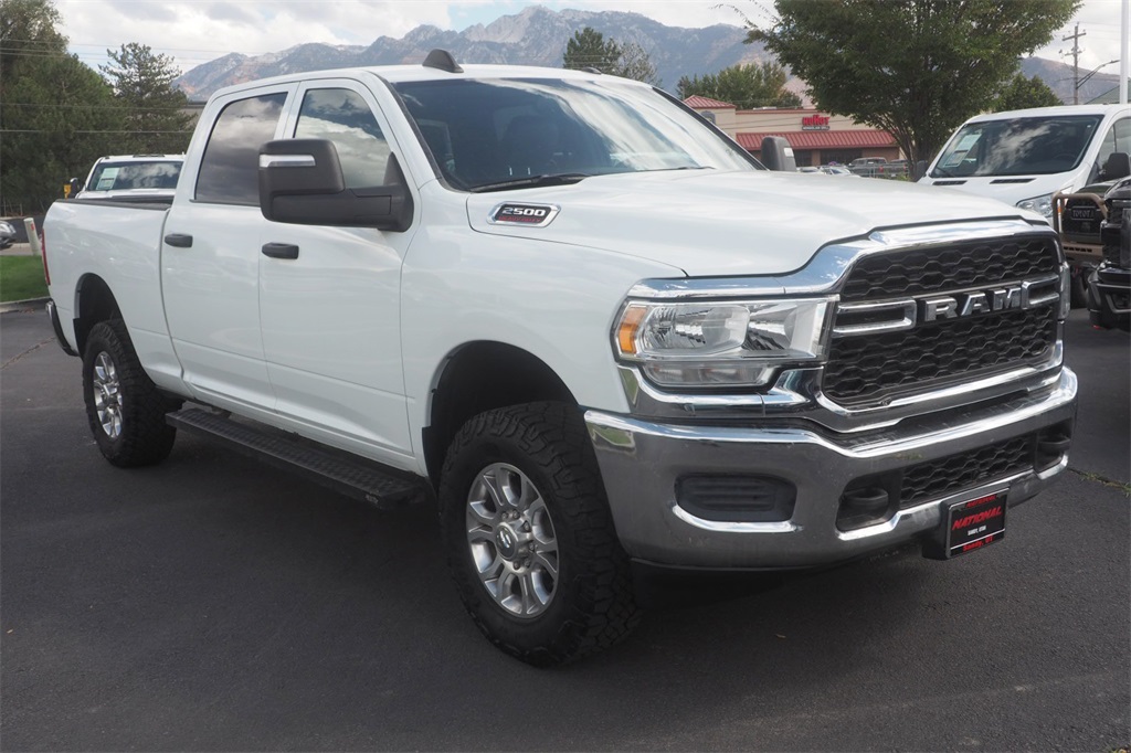 2024 Ram 2500 Tradesman photo 2