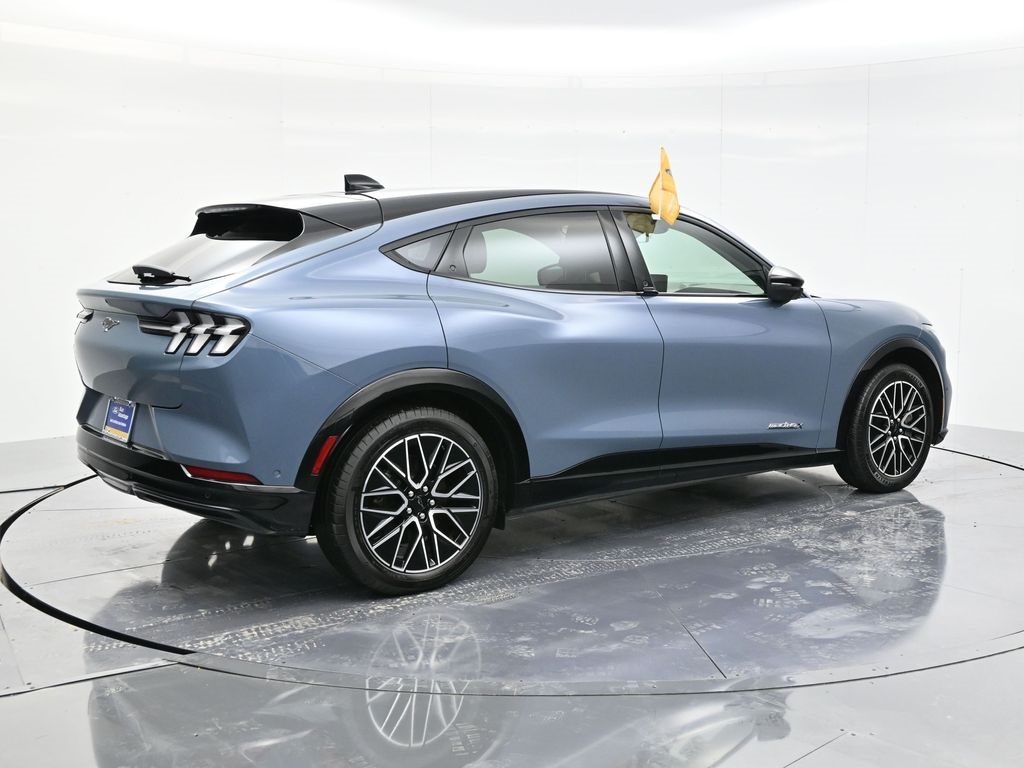 2024 Ford Mustang Mach-E Premium photo 5