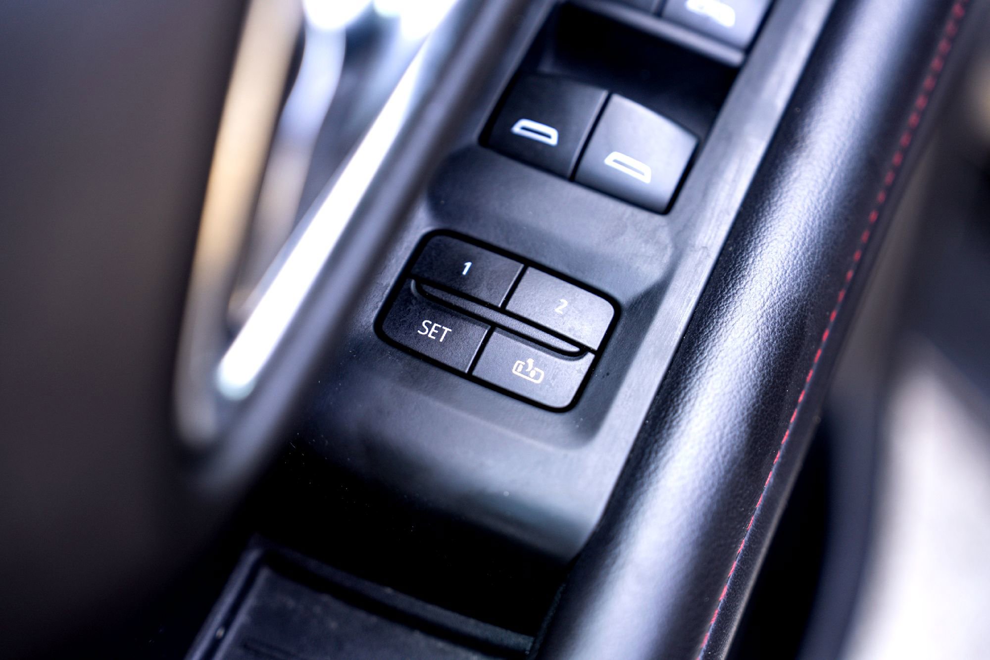 2021 Chevrolet Suburban RST photo 15