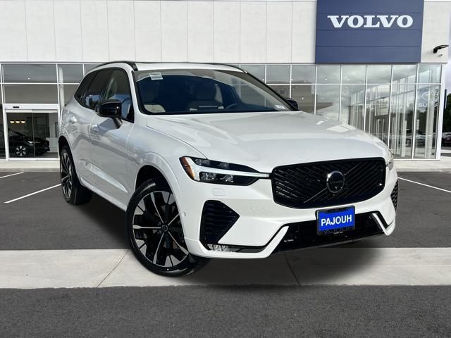 2026 Volvo XC60 Plus's photo