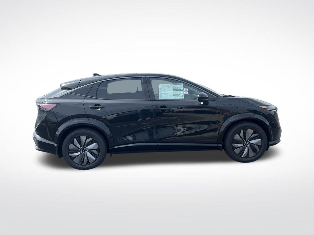 2025 Nissan ARIYA Engage Evolve+ Empower photo 6