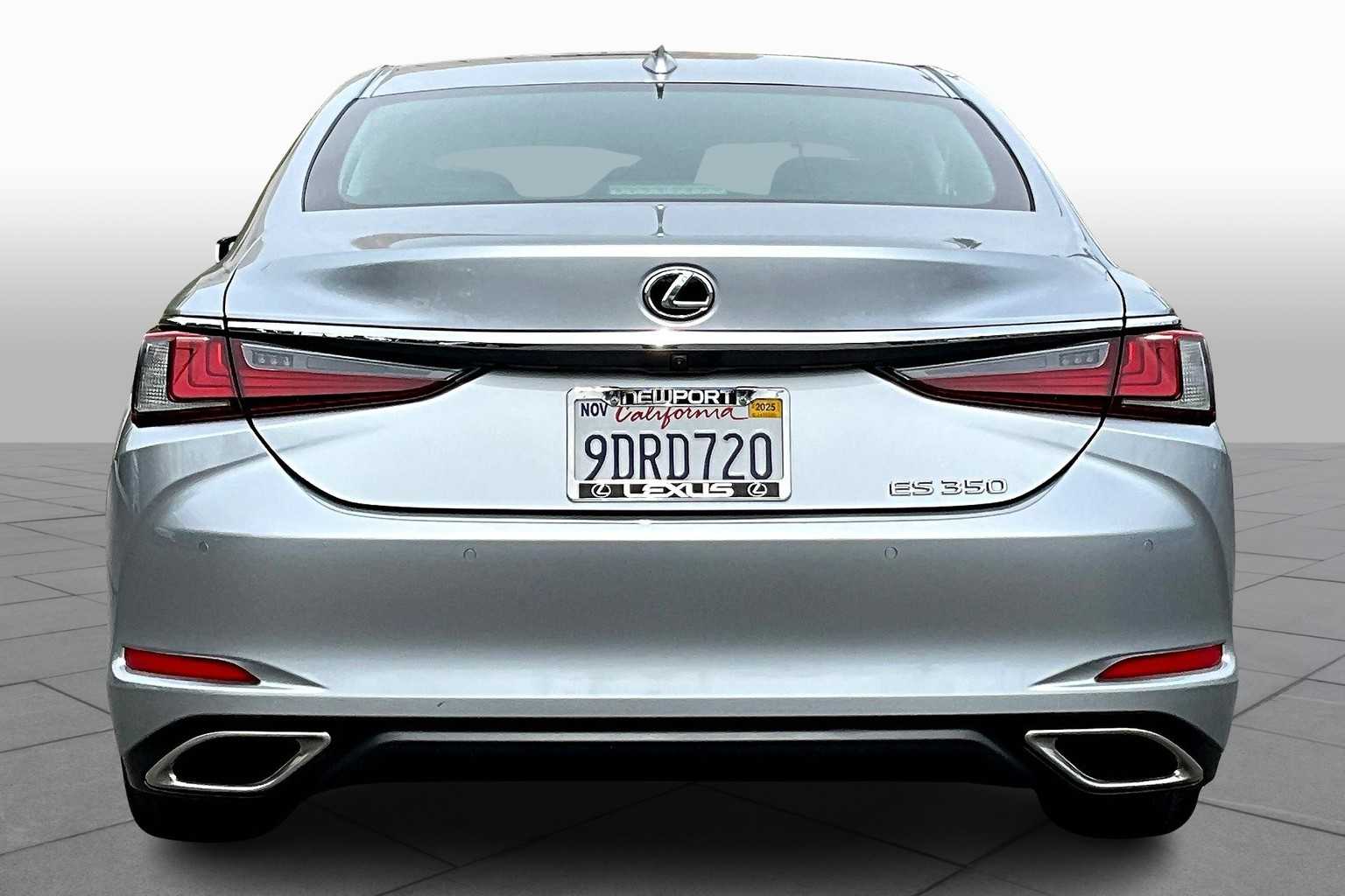 2023 Lexus ES 350 photo 4