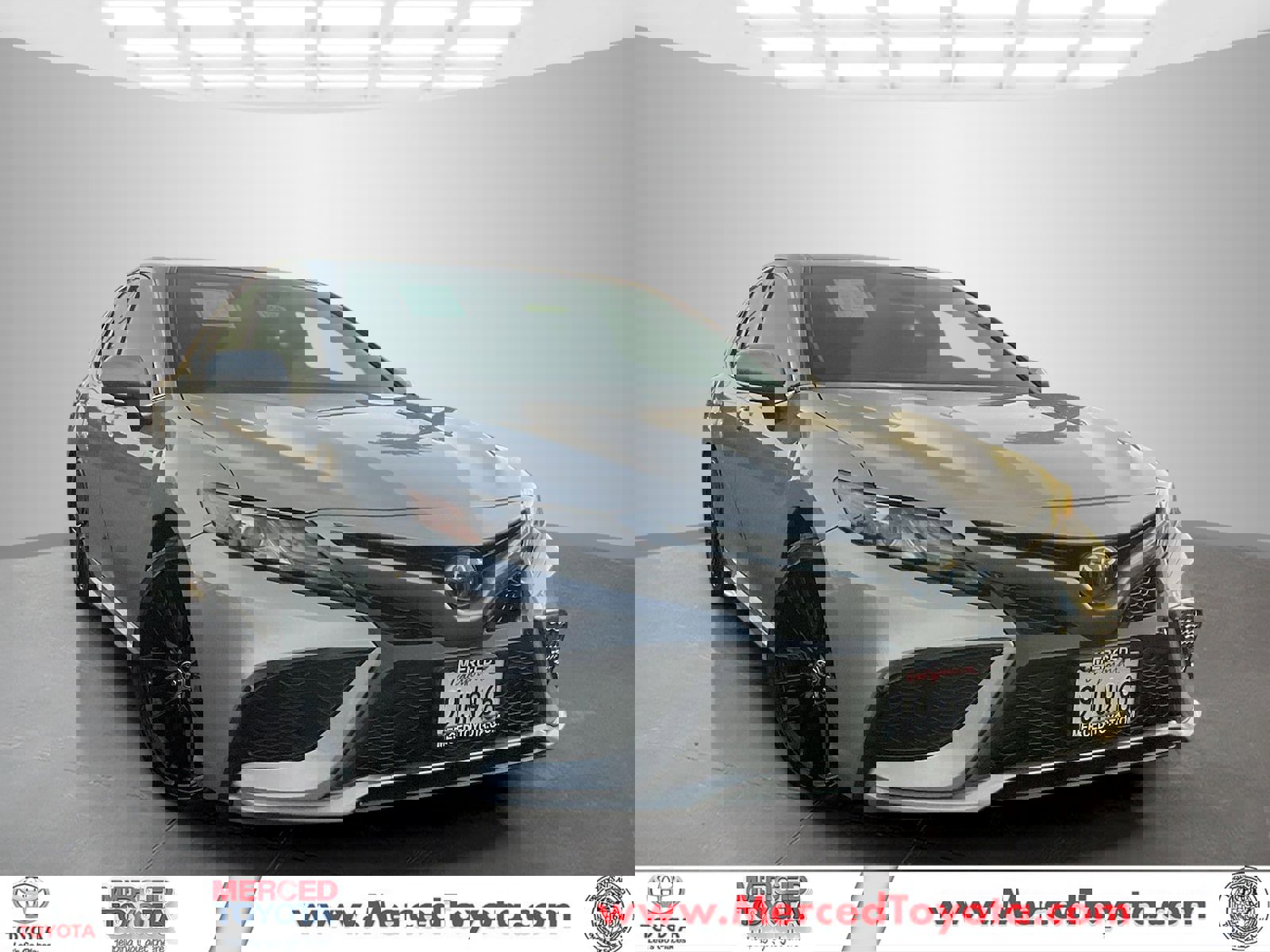 2024 Toyota Camry XSE's photo