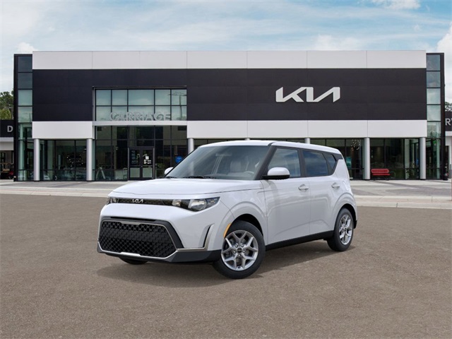 2025 Kia Soul LX's photo
