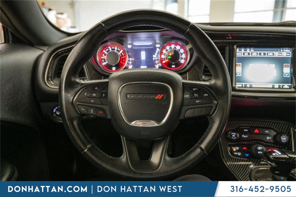 2015 Dodge Challenger R/T photo 5