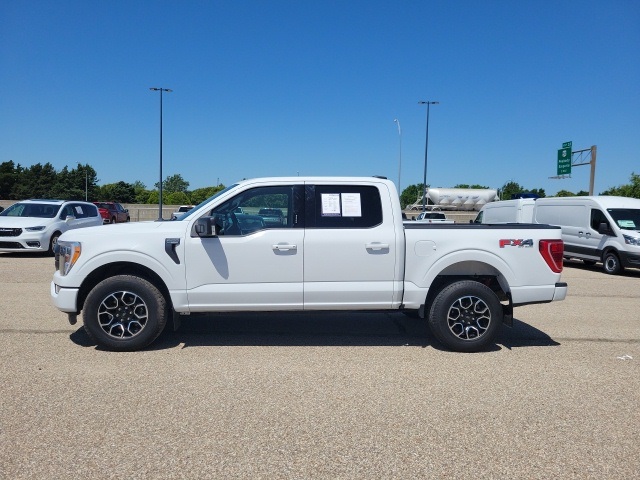 2022 Ford F-150 XLT photo 2