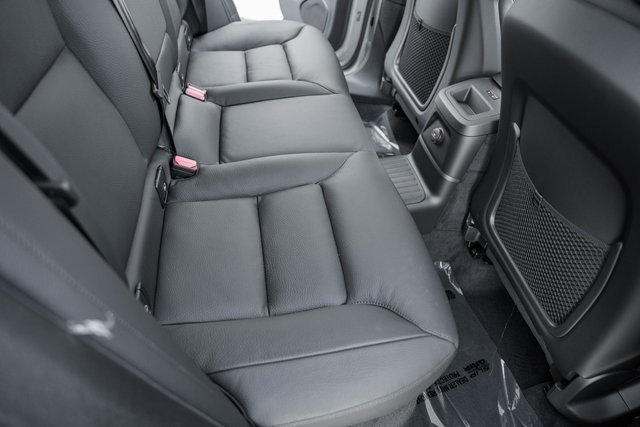 2025 Volvo XC60 Hybrid T8 Plus photo 29