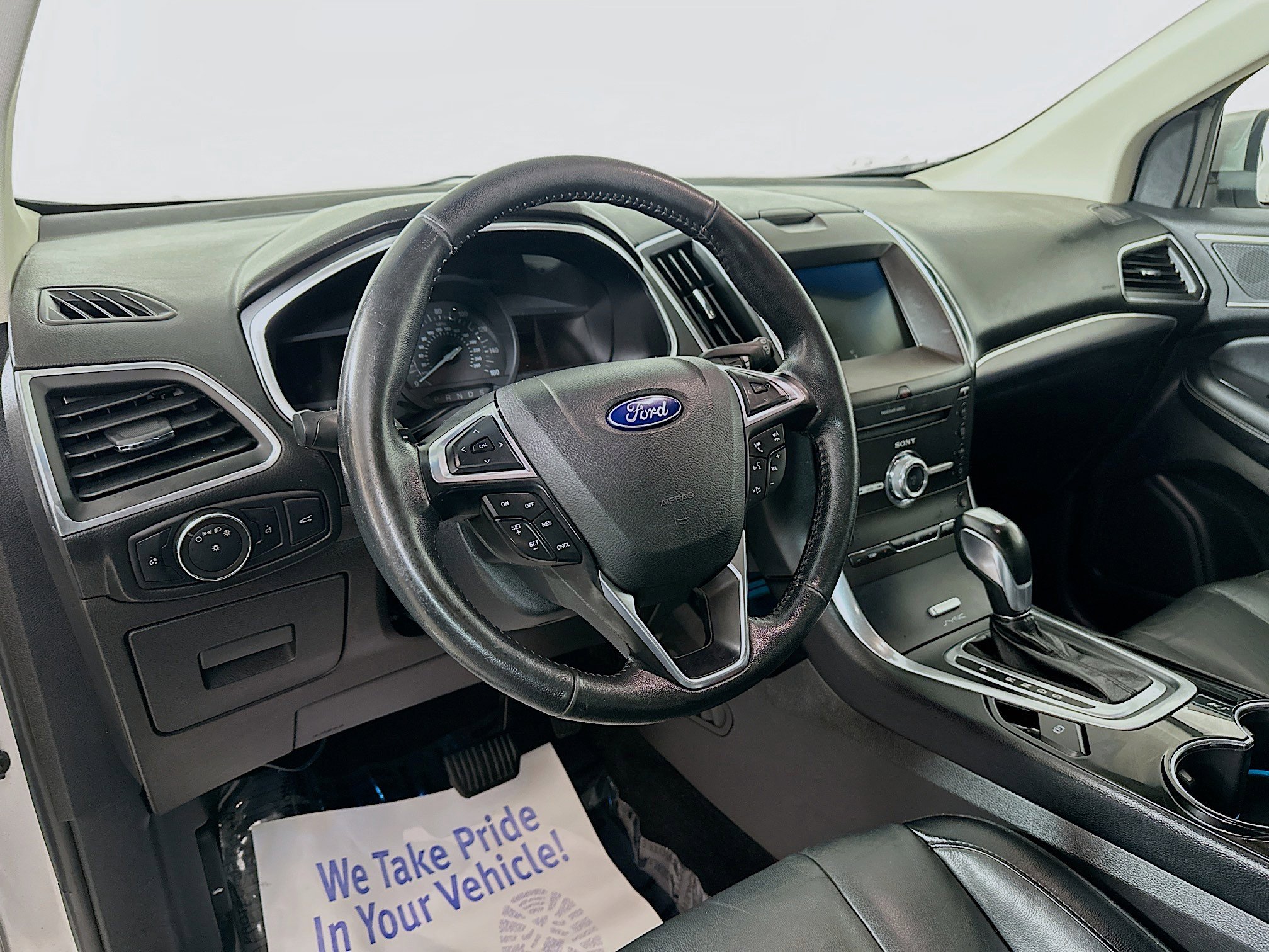 2017 Ford Edge Titanium photo 9