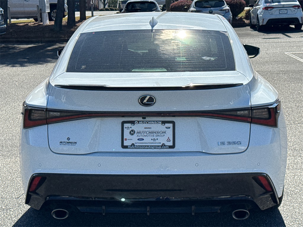 2022 Lexus IS 350 F SPORT photo 4