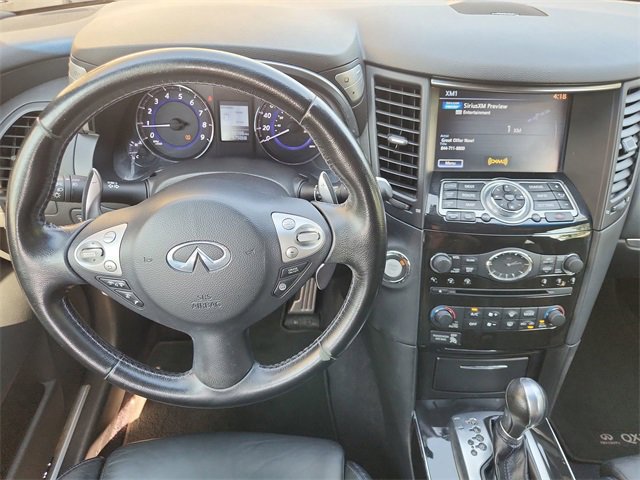 2015 Infiniti QX70 photo 11