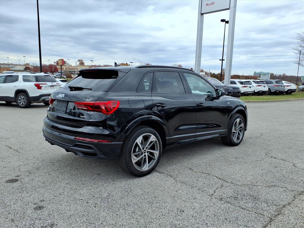 2025 Audi Q3 S line Premium photo 3