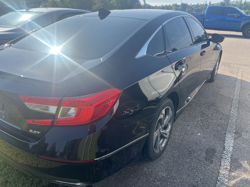 2018 Honda Accord EX-L 2.0T photo 2