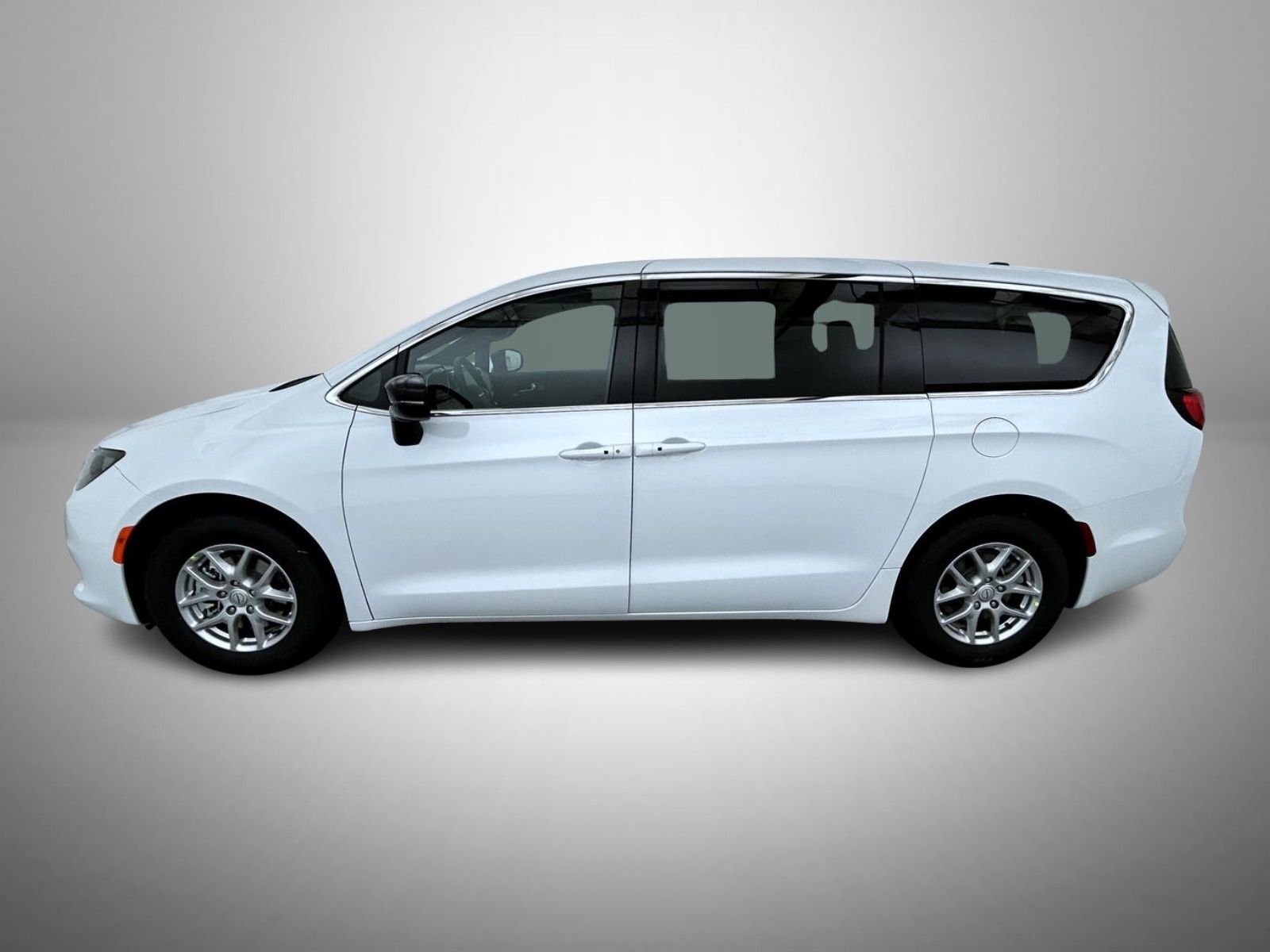 2026 Chrysler Voyager LX photo 8