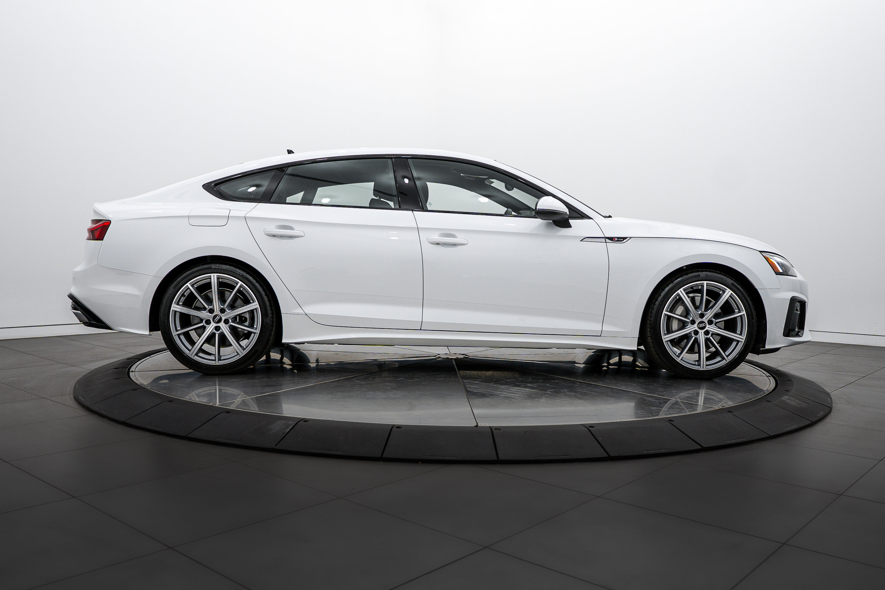 2025 Audi A5 S line Quattro Premium photo 3